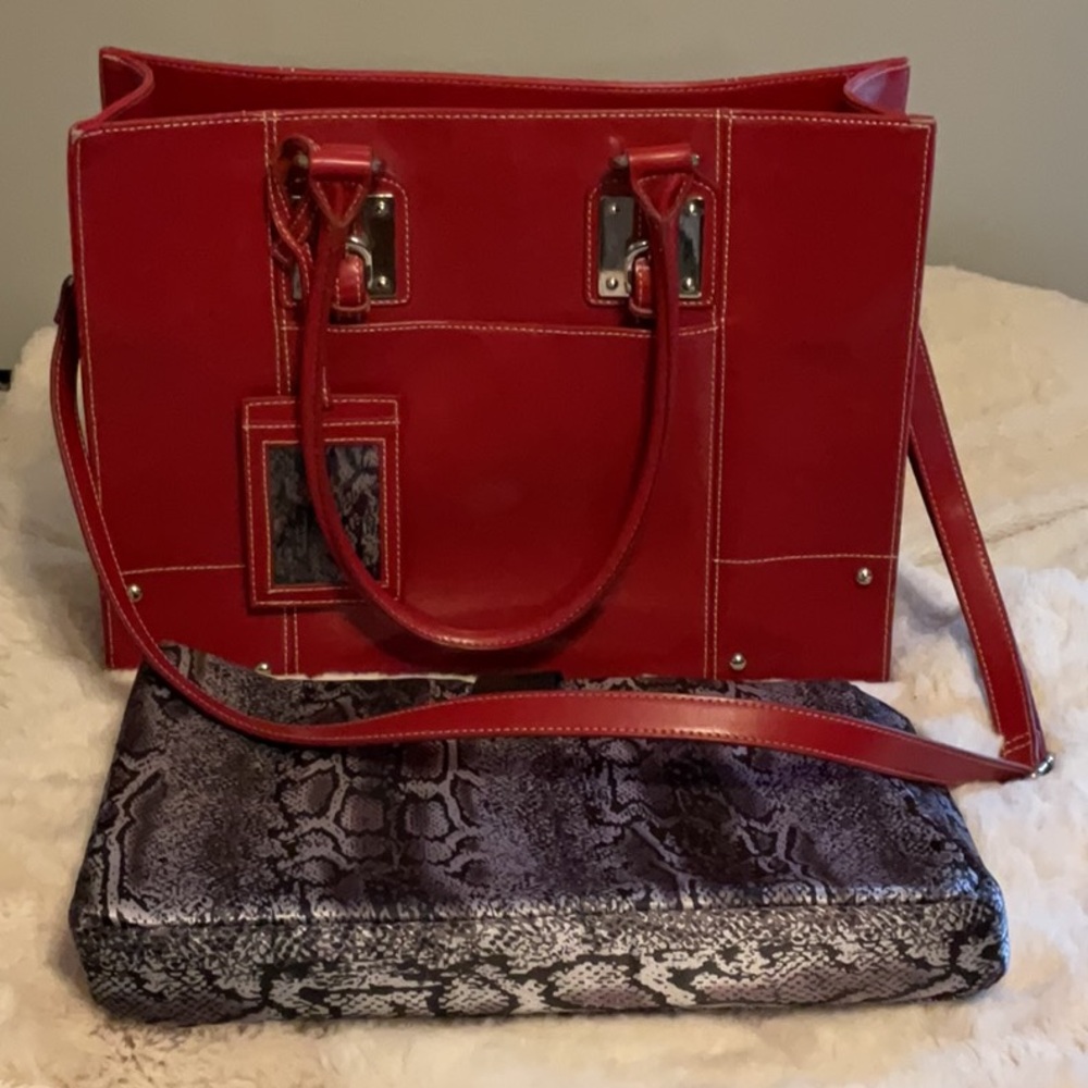 WILSONS LEATHER Genuine Leather Red Executive All In One Bag & Laptop Sleeve